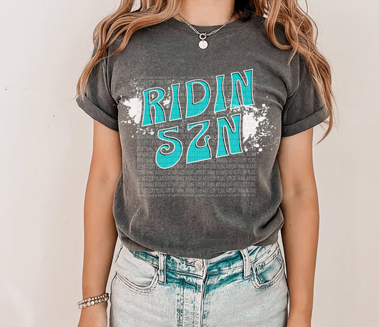 Mud riding season graphic tee